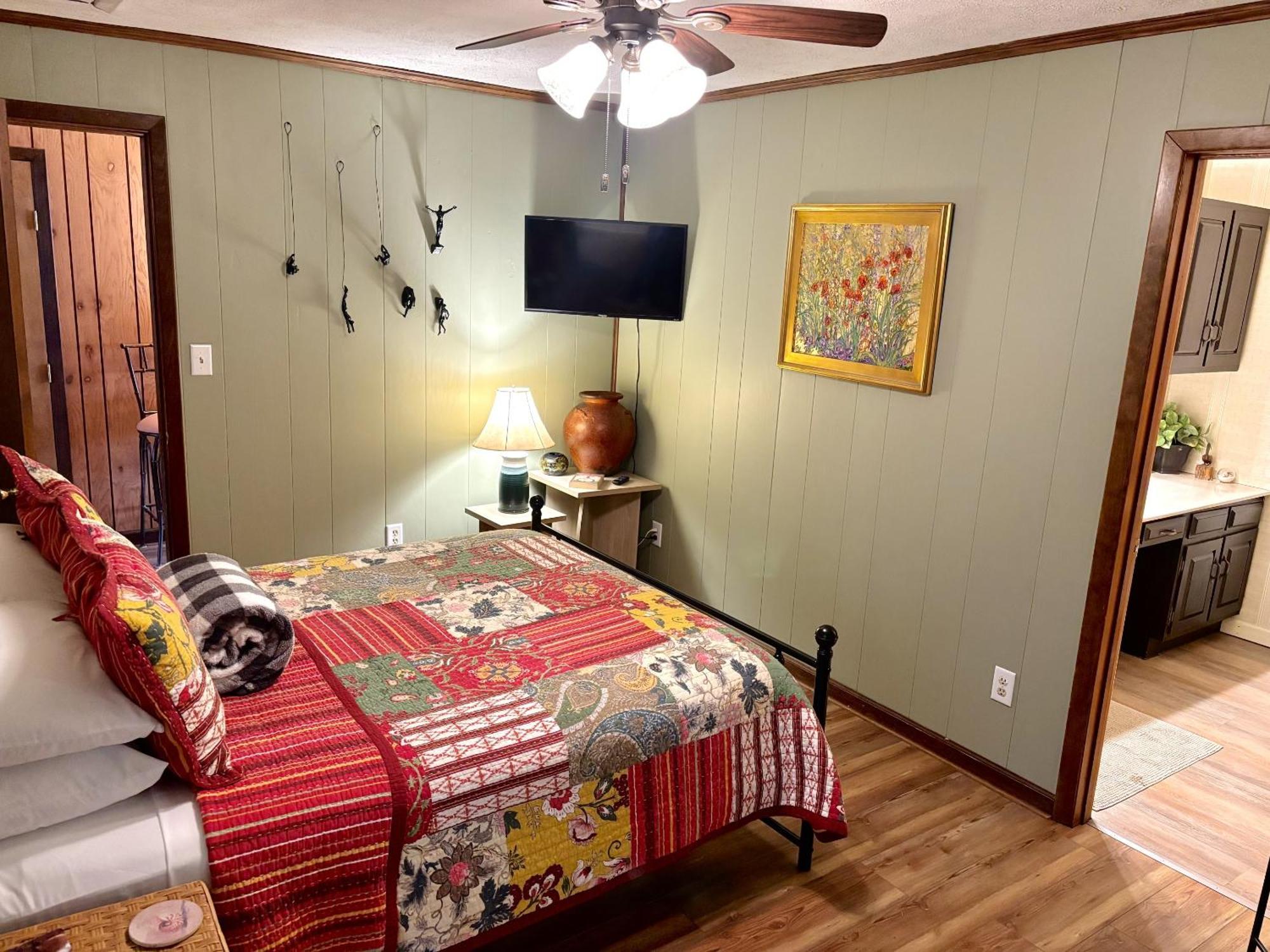 The Iris Garden Downtown Cottages And Suites Nashville Rom bilde