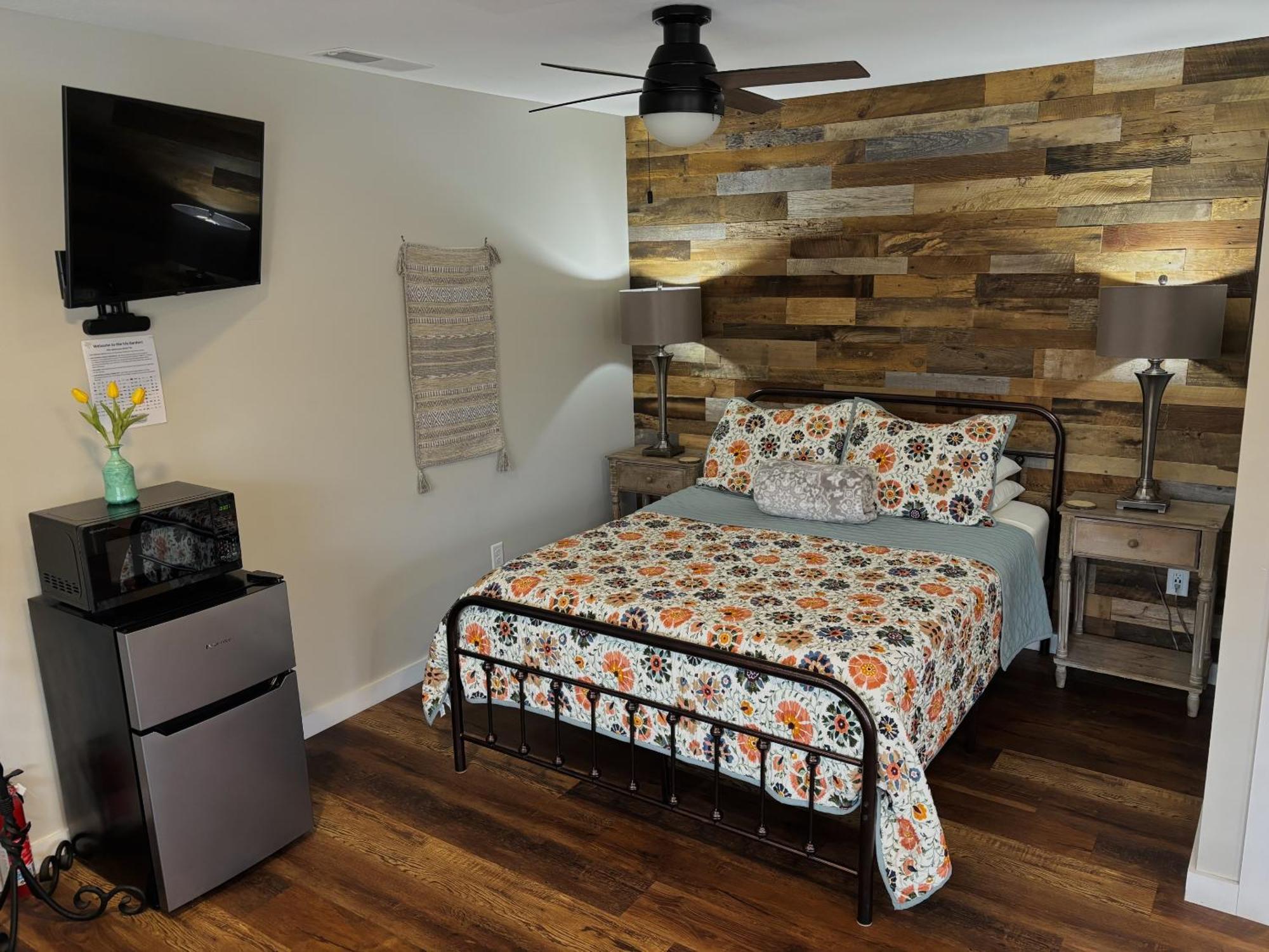 The Iris Garden Downtown Cottages And Suites Nashville Rom bilde